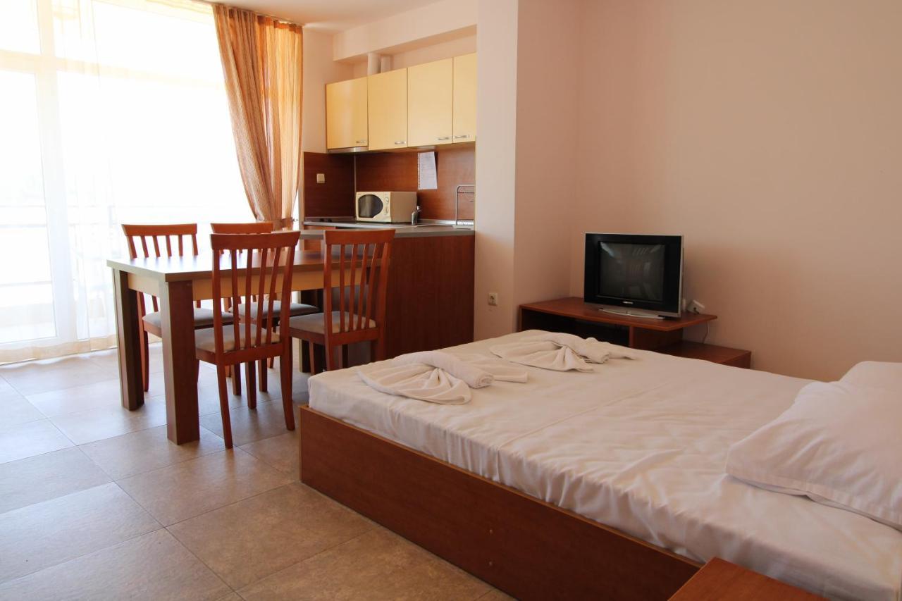 Menada Grand Kamelia Apartments Slantchev Briag Chambre photo