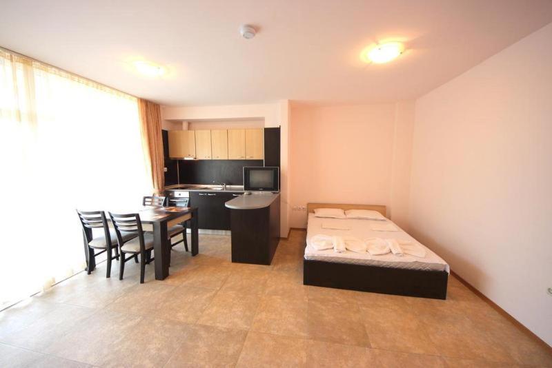 Menada Grand Kamelia Apartments Slantchev Briag Chambre photo