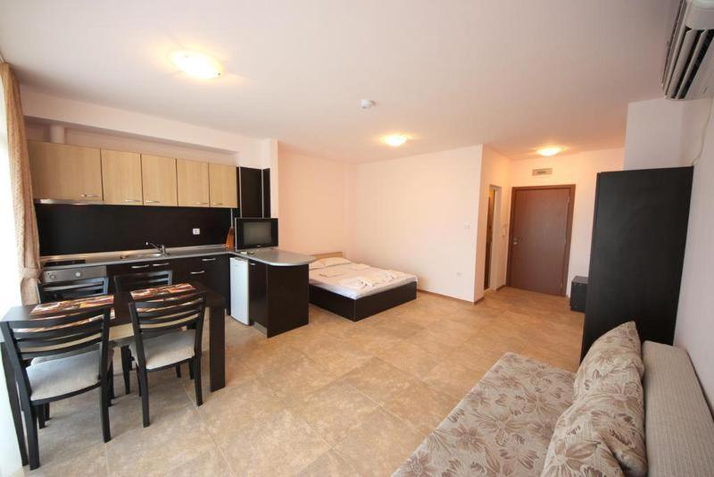 Menada Grand Kamelia Apartments Slantchev Briag Chambre photo